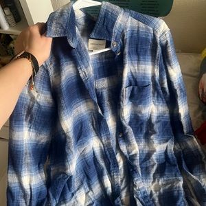 size medium blue american eagle flannel
